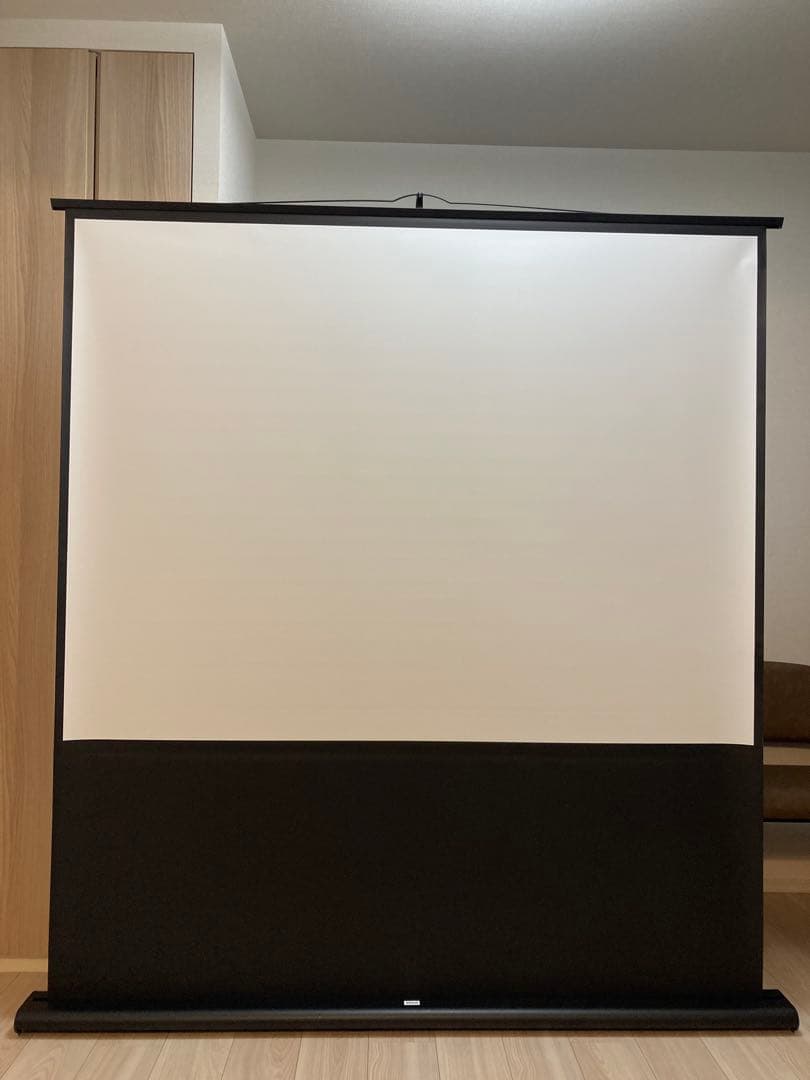 サンワサプライ プロジェクタースクリーン(床置き式) PRS-Y80 PRS-Y80【プロジェクタースクリーン（床置き式）】床置き式の